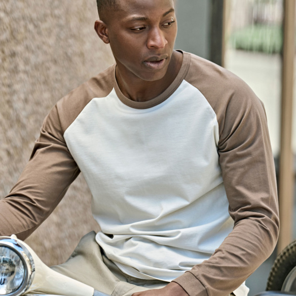 Unlabeled Baseball Tee Thumbnail